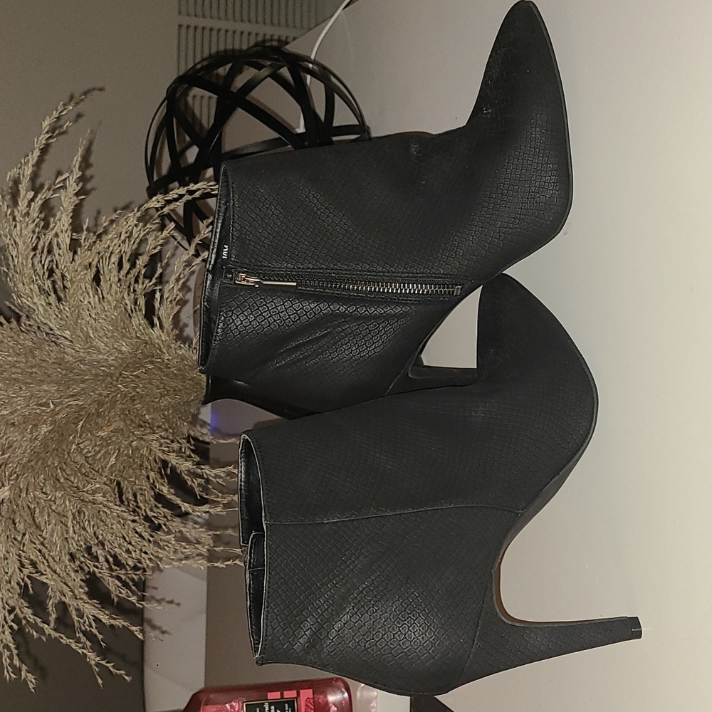 BP Booties with side zip